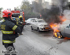 רכב נשרף ברחוב המיתר